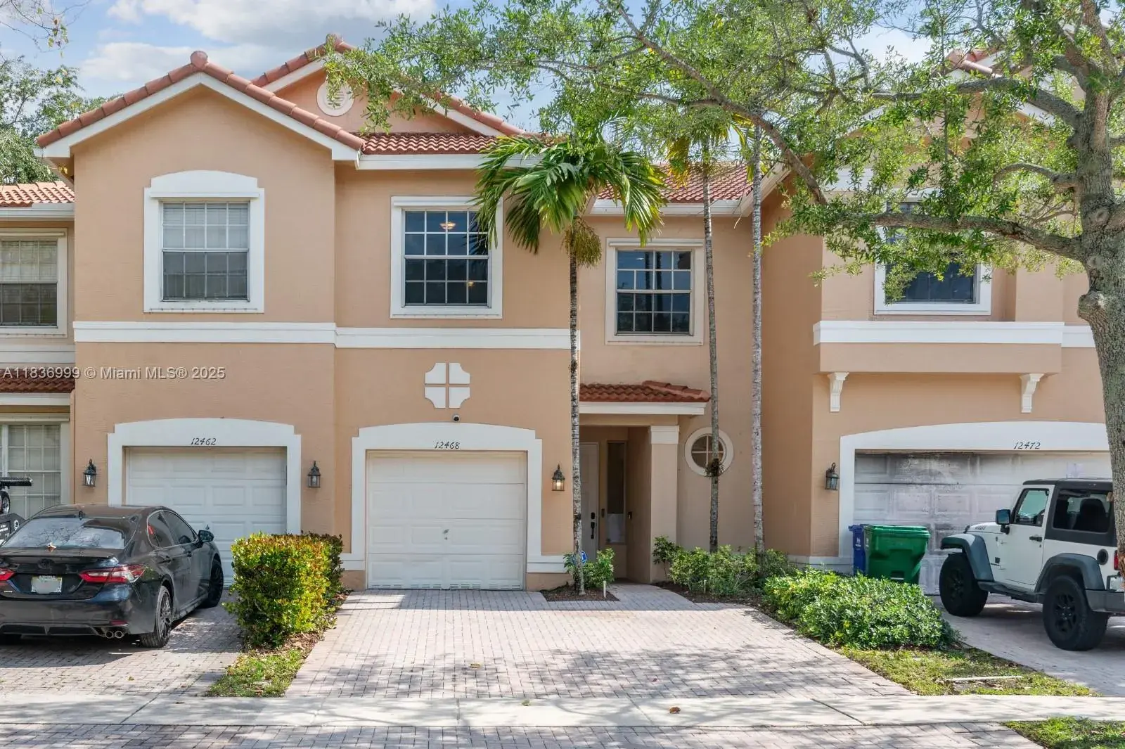 3 bedroom 2 bath Residential for sale at 12468 SW 44th Ct, Miramar FL 33027