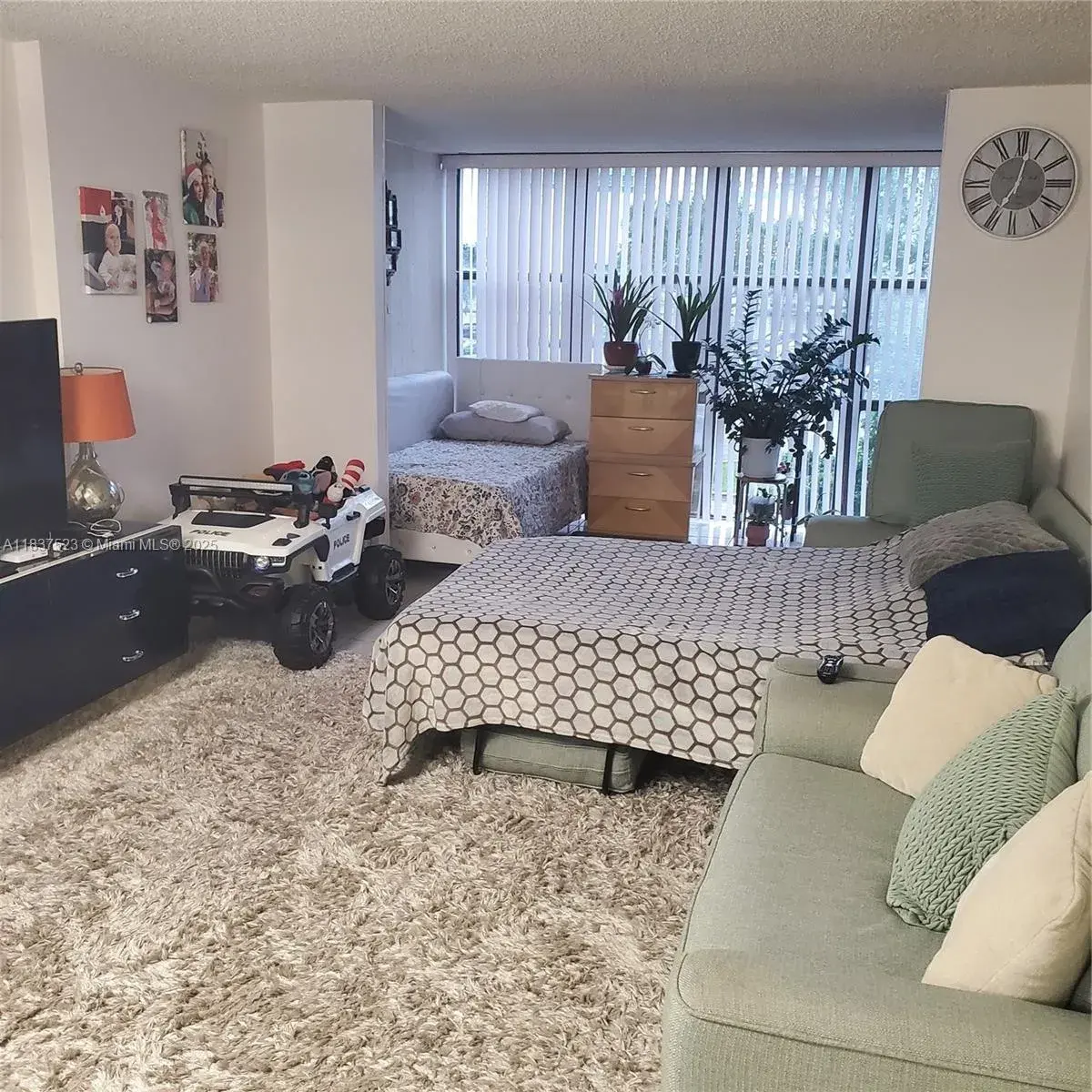 800 Parkview Dr # 226, Hallandale Beach FL 33009