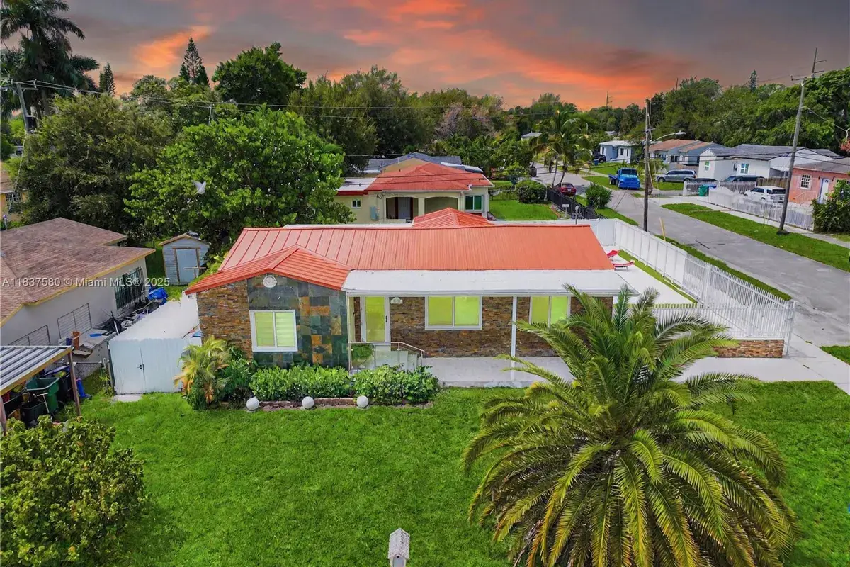 1520 NW 93rd St, Miami FL 33147