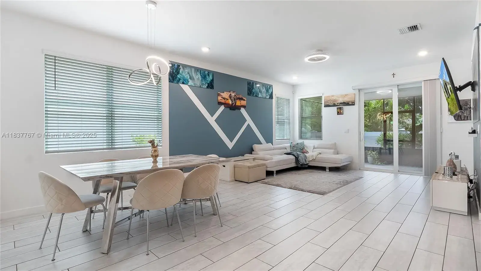 4518 Catalina Way, Green Acres FL 33463