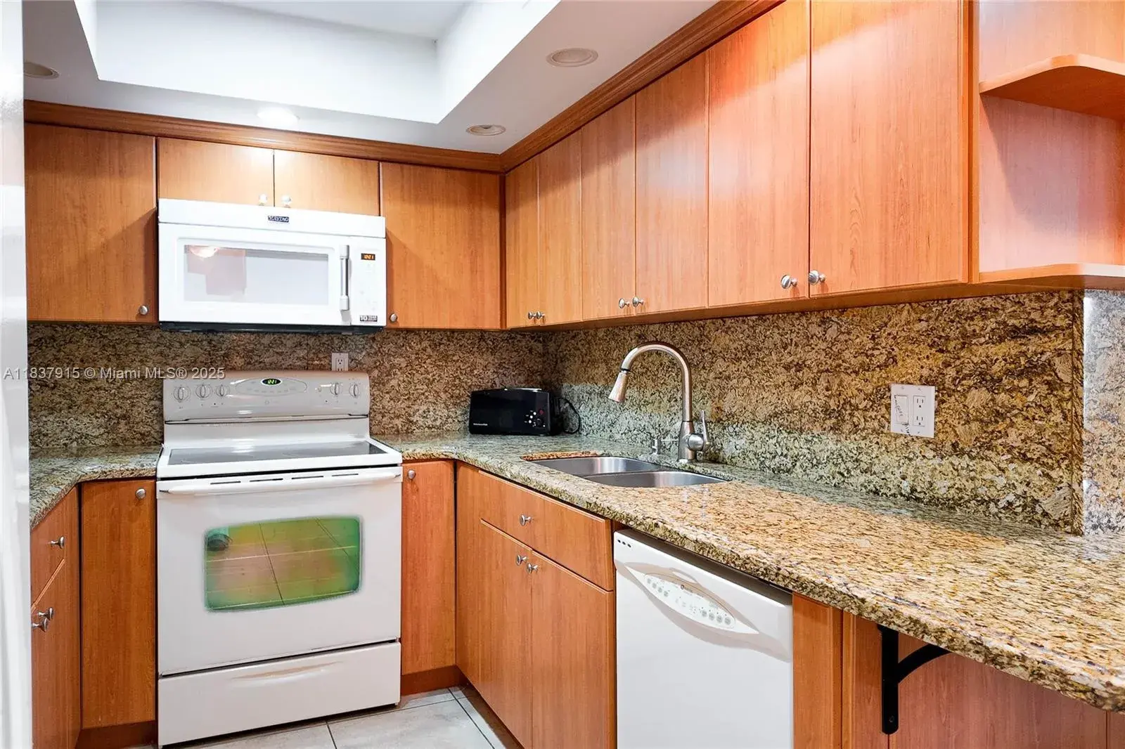 1980 S Ocean Dr # 3A, Hallandale Beach FL 33009