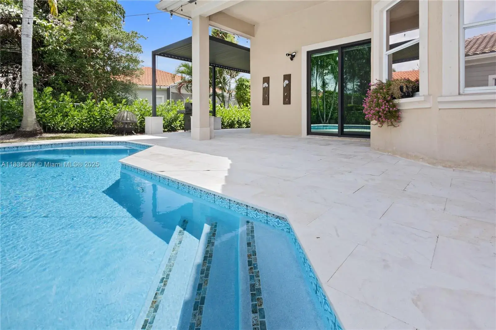 932 NW 123rd Dr, Coral Springs FL 33071