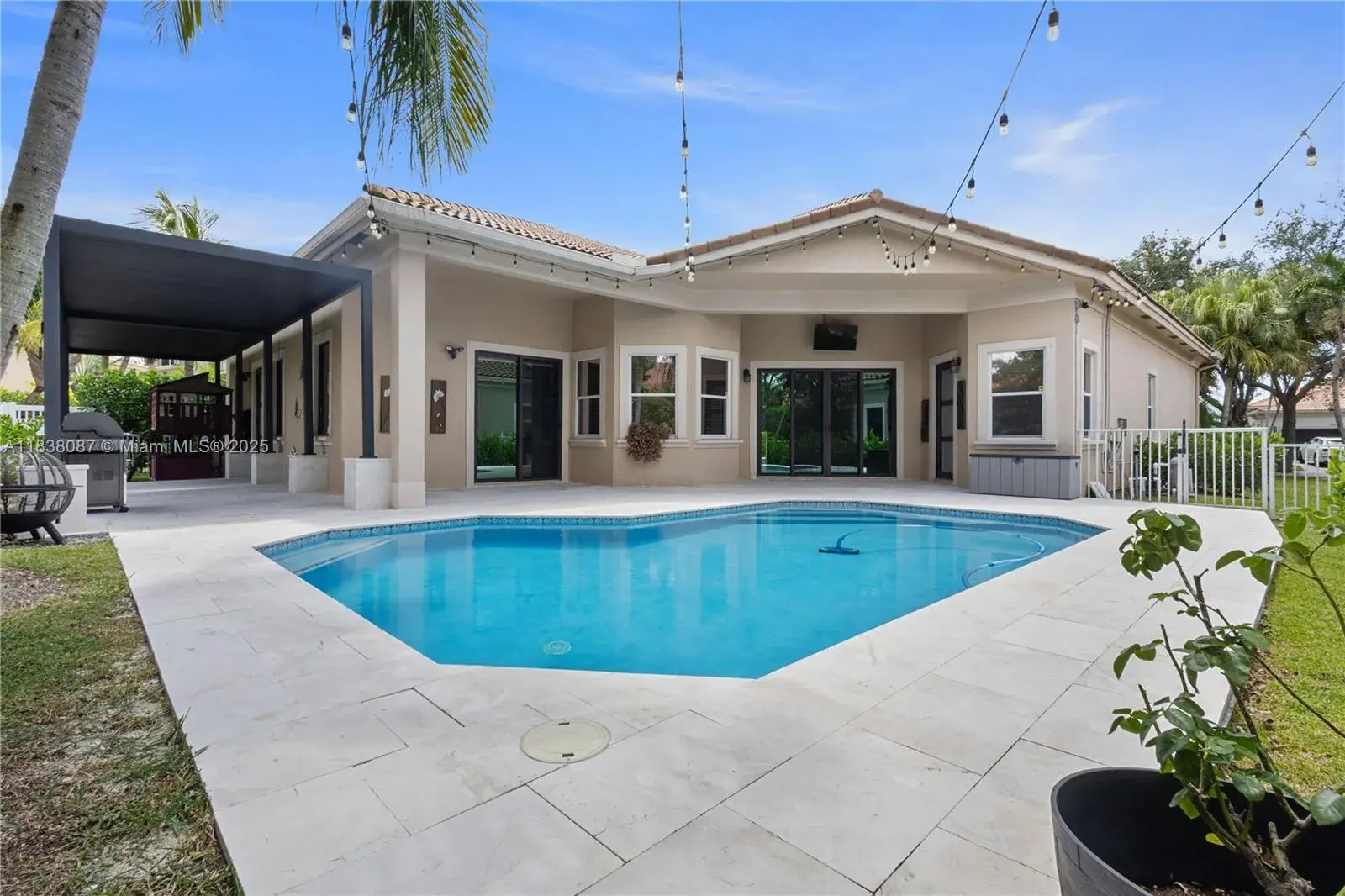 932 NW 123rd Dr, Coral Springs FL 33071