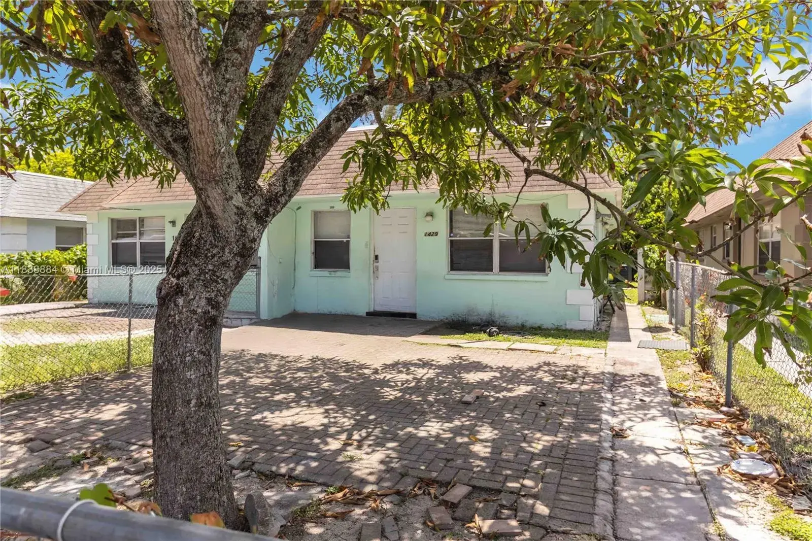 Residential Income for sale at 1427 NW 8th Ave, Fort Lauderdale FL 33311