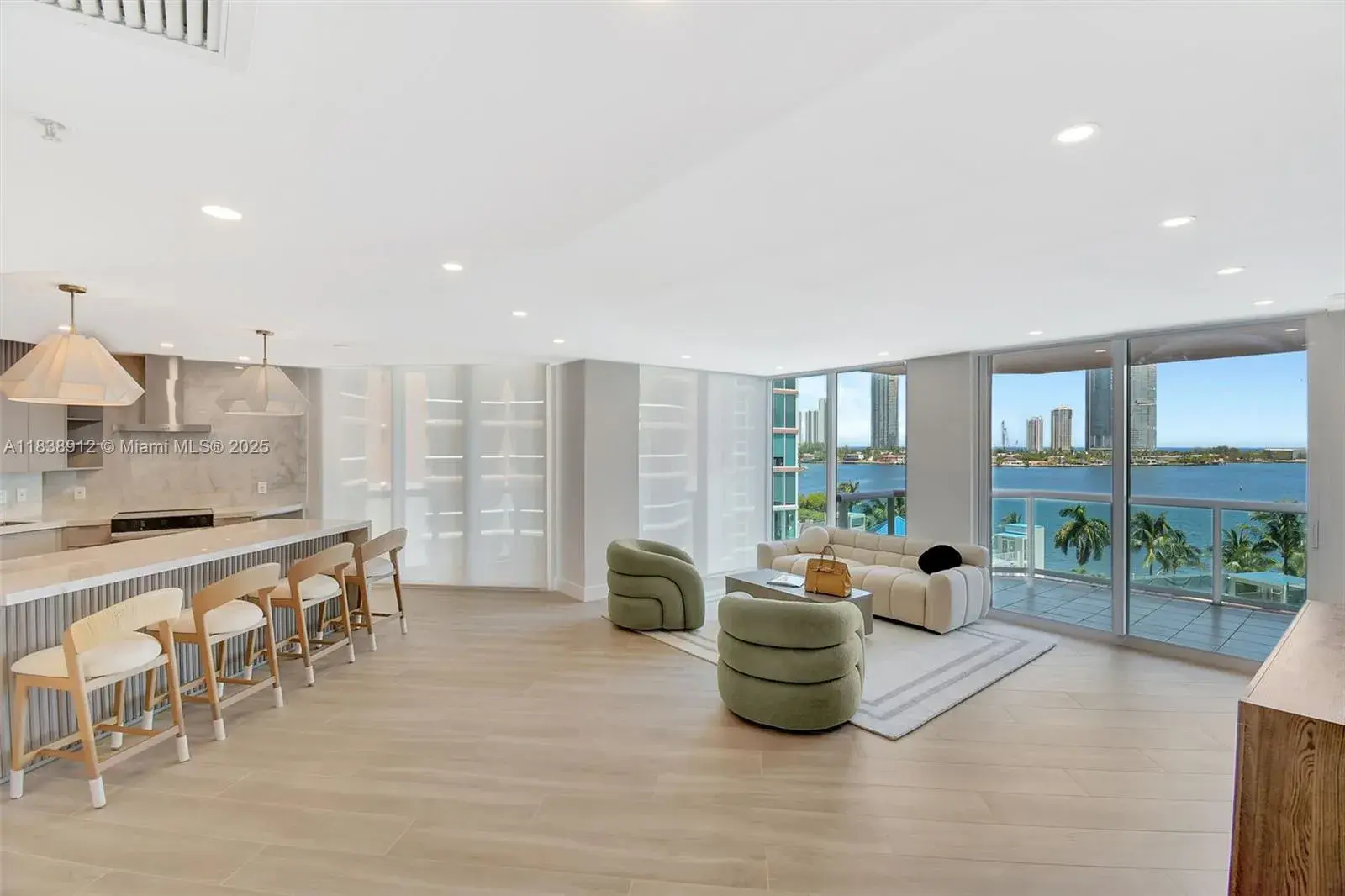 2 bedroom 2 bath Residential for sale at 3370 Hidden Bay Dr # 812, Aventura FL 33180