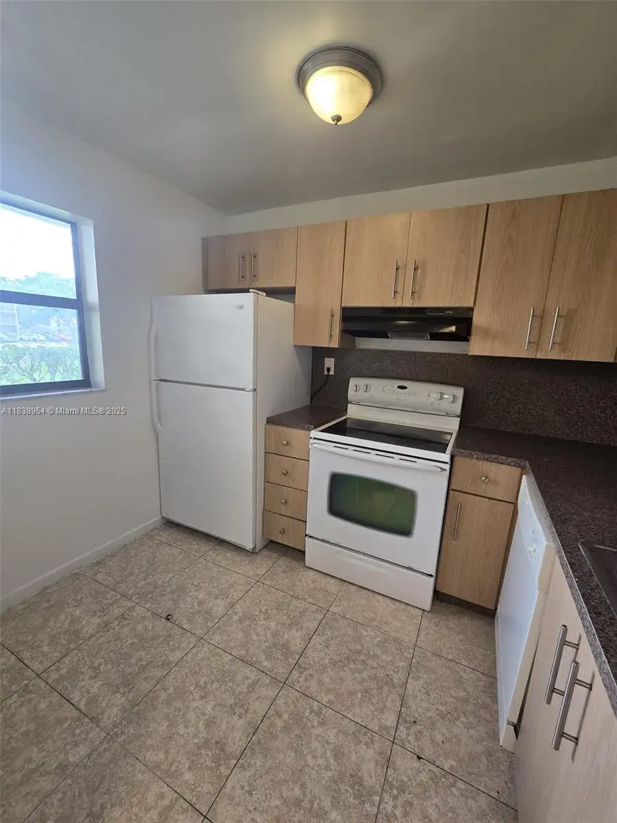 8700 N Sherman Cir # 108, Miramar FL 33025