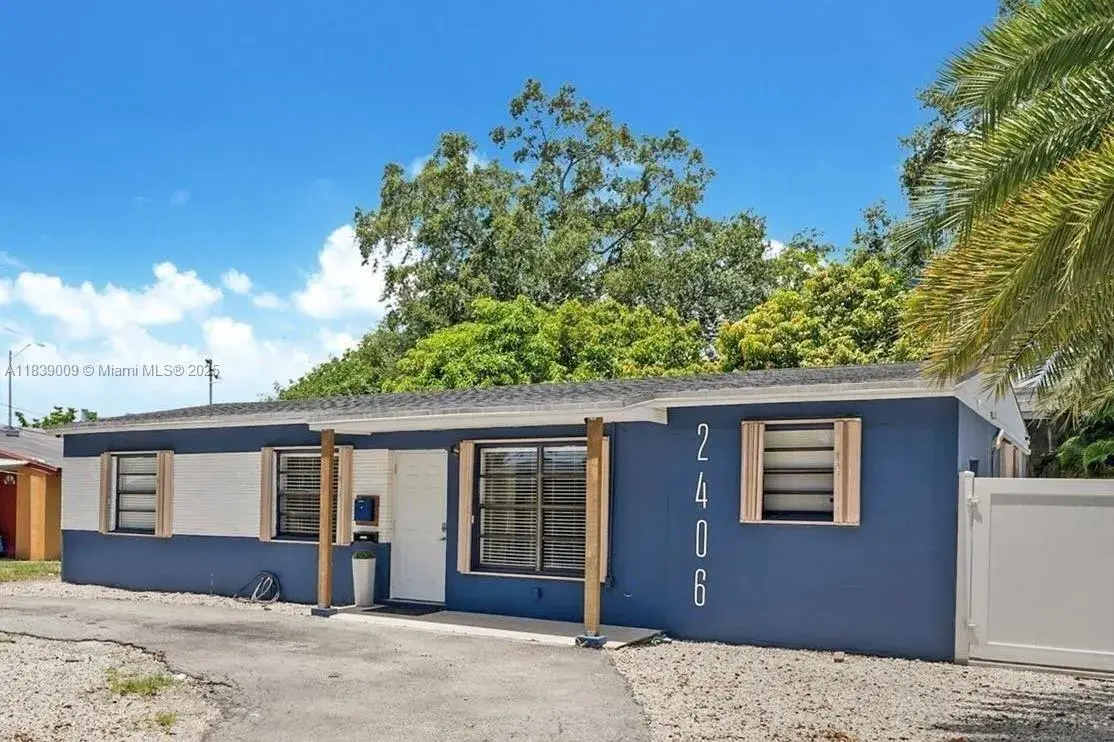 4 bedroom 4 bath Residential for sale at 2406 N 28th Ave, Hollywood FL 33020
