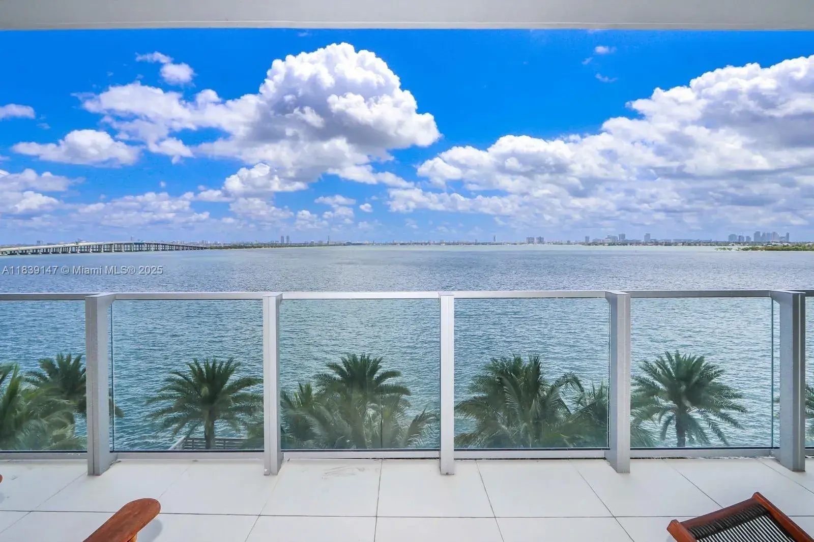 1 bedroom 2 bath Residential for sale at 2900 NE 7th Ave # 404, Miami FL 33137