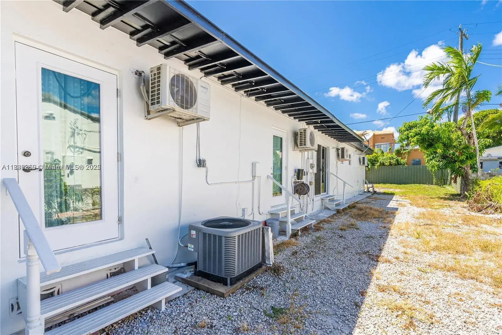 1761 SW 14th St, Miami FL 33145 photo 3