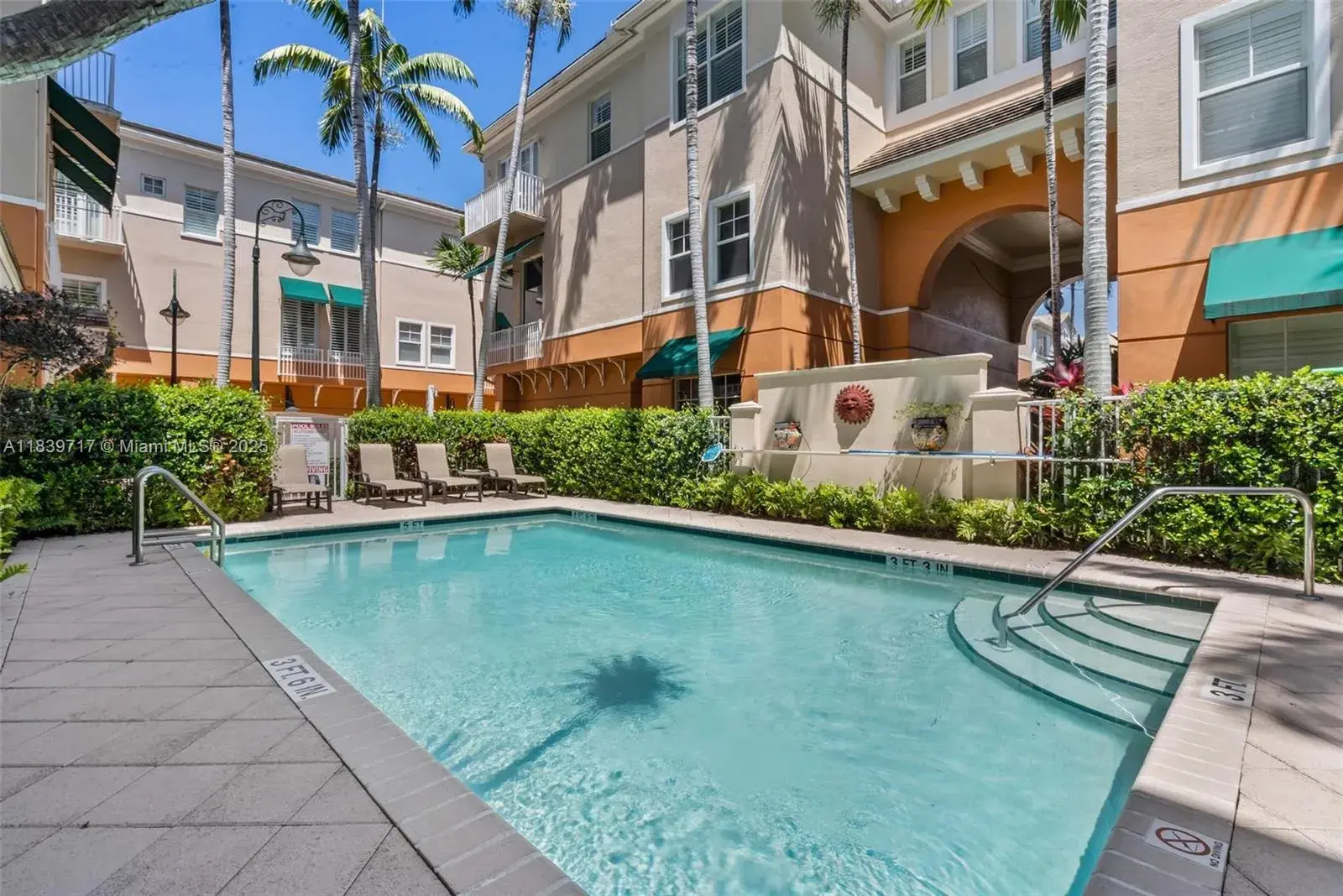 180 NE 6th Ave, Delray Beach FL 33483