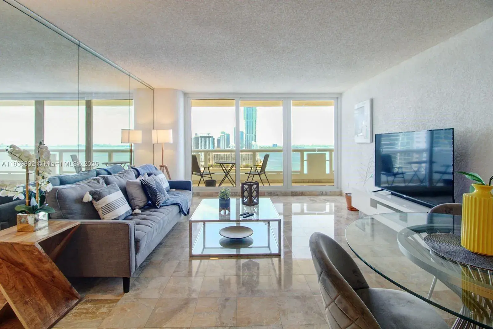 1717 N Bayshore Dr # 2635, Miami FL 33132