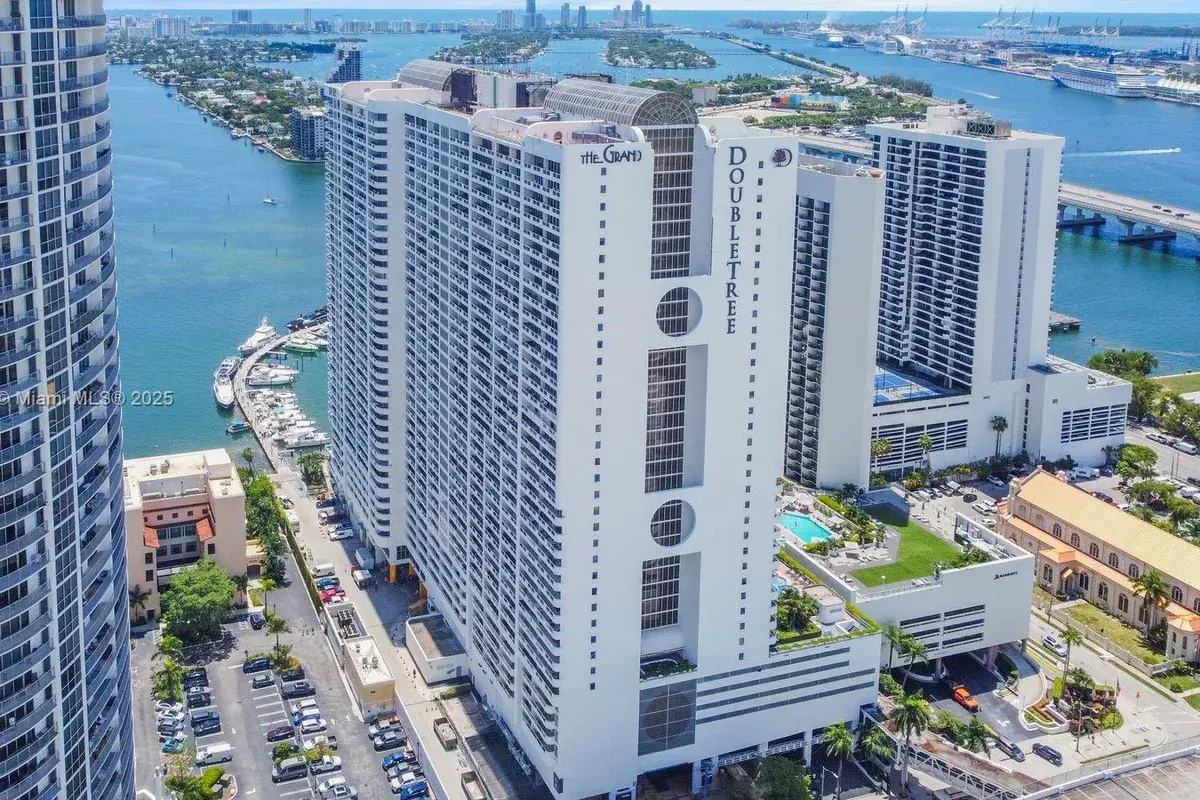 1717 N Bayshore Dr # 2635, Miami FL 33132