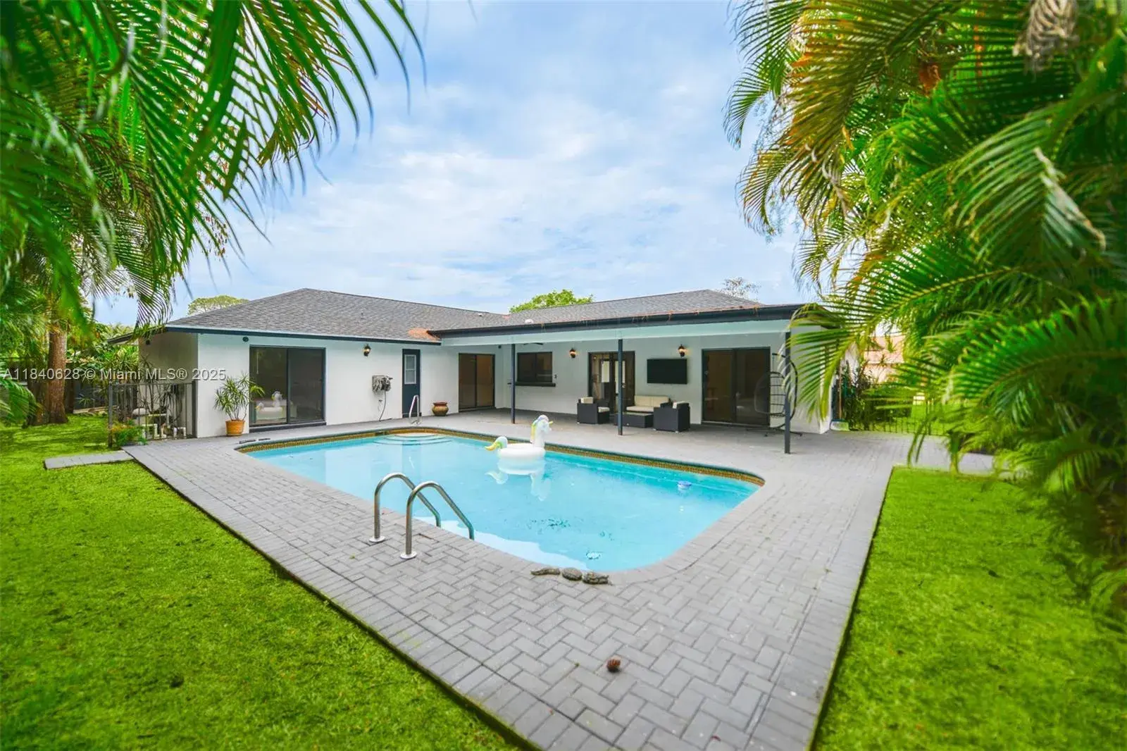 13526 Jonquil Pl, Wellington FL 33414