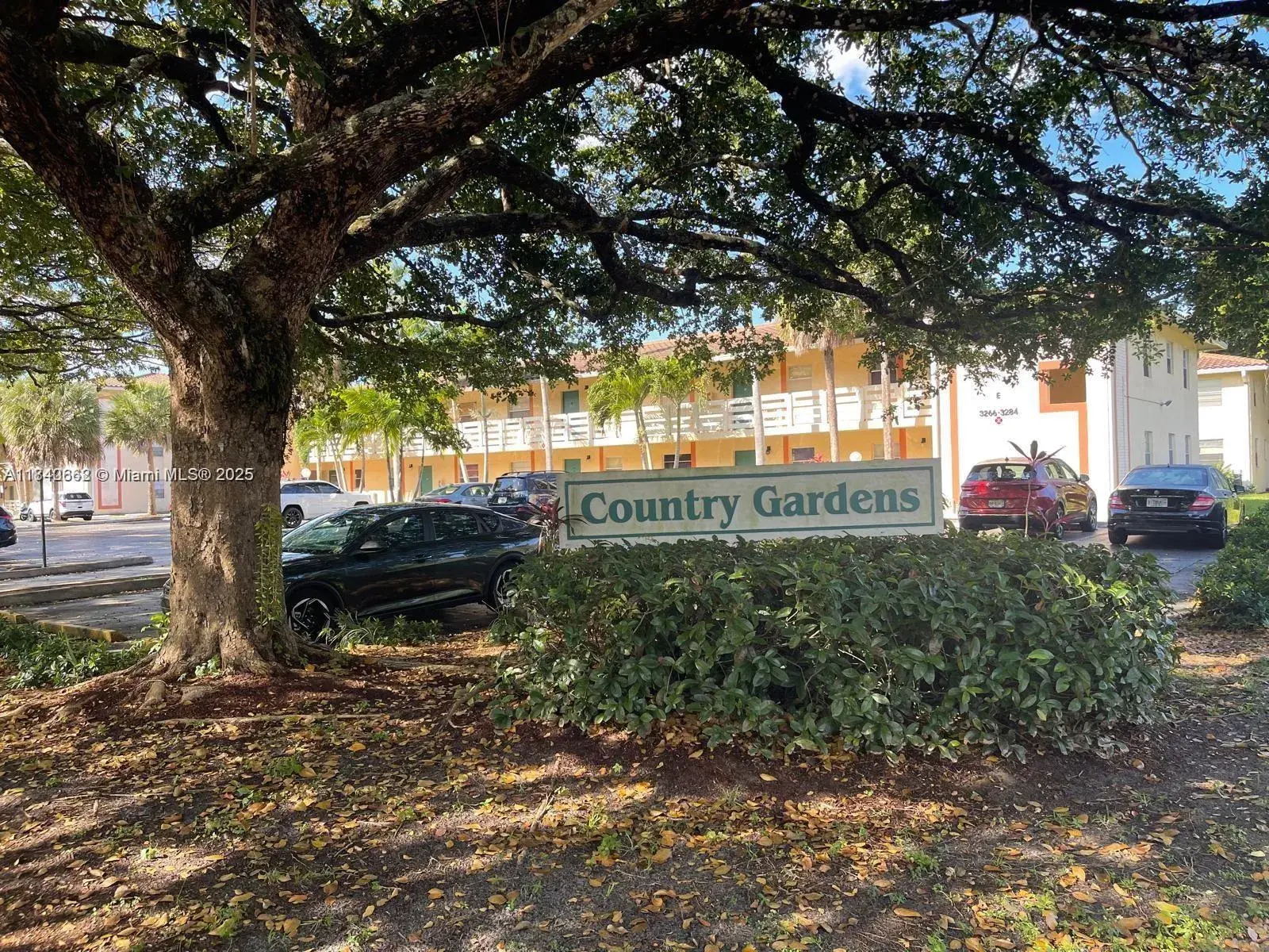 3276 NW 102nd Ter, Coral Springs FL 33065