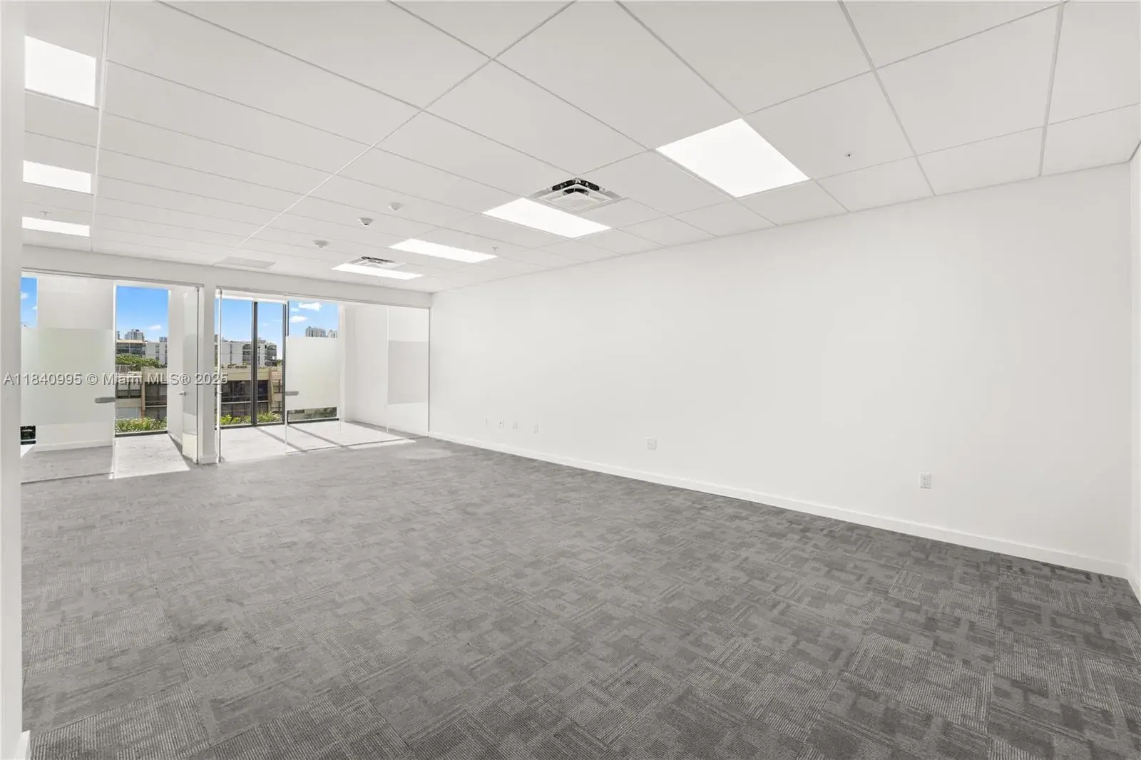 Commercial Sale for sale at 2980 NE 207th St # 409, Aventura FL 33180