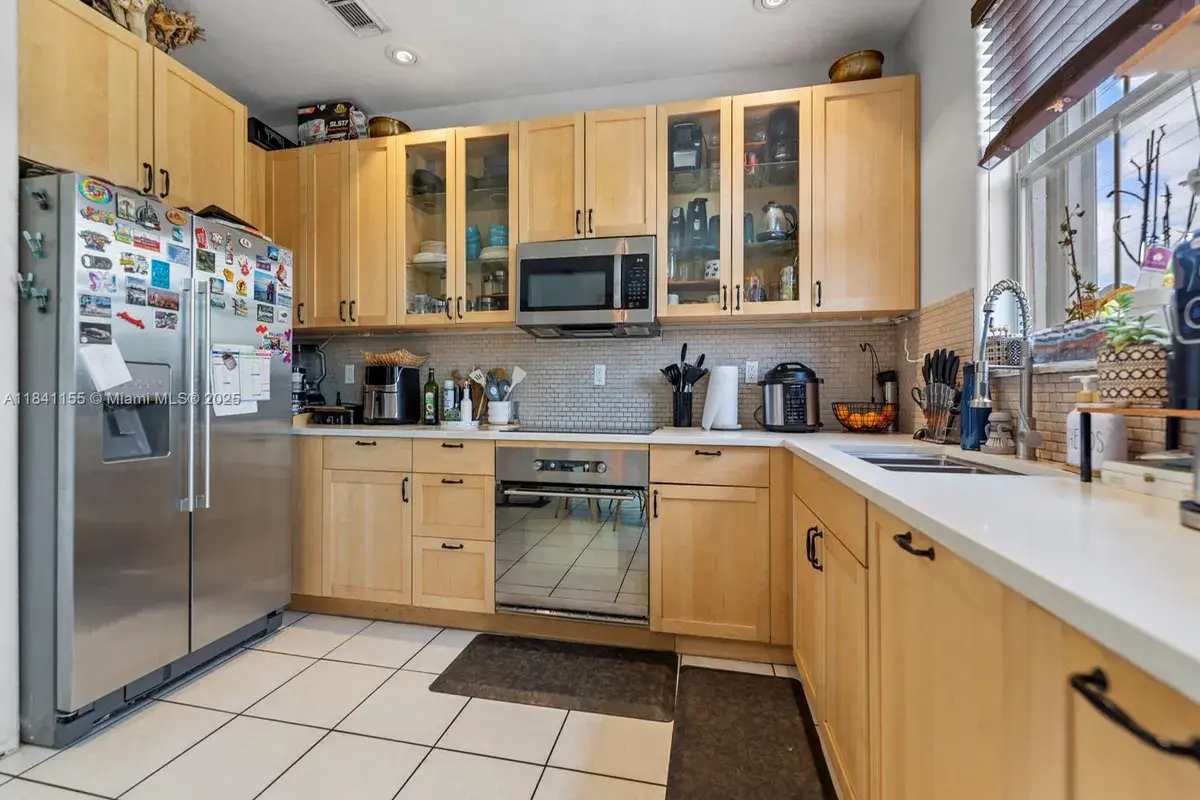 5400 NW 107th Ave # 401, Doral FL 33178