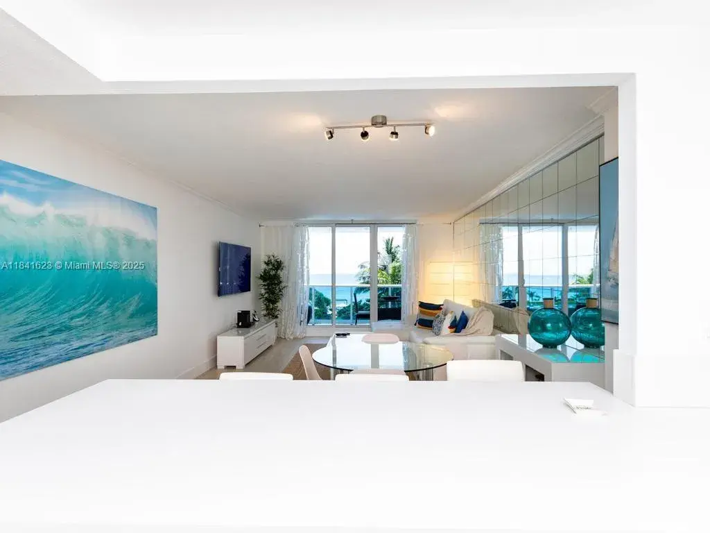 2301 Collins Ave # 625, Miami Beach FL 33139