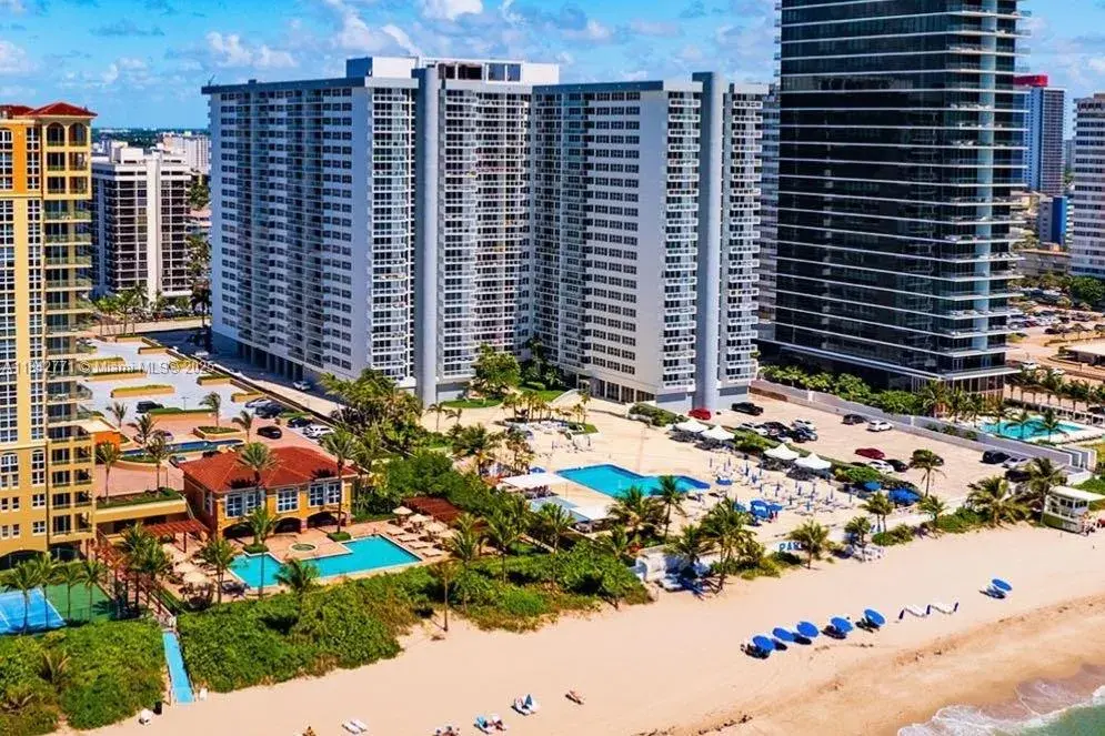 3 bedroom 2 bath Residential for sale at 2030 S Ocean Dr # 727, Hallandale Beach FL 33009