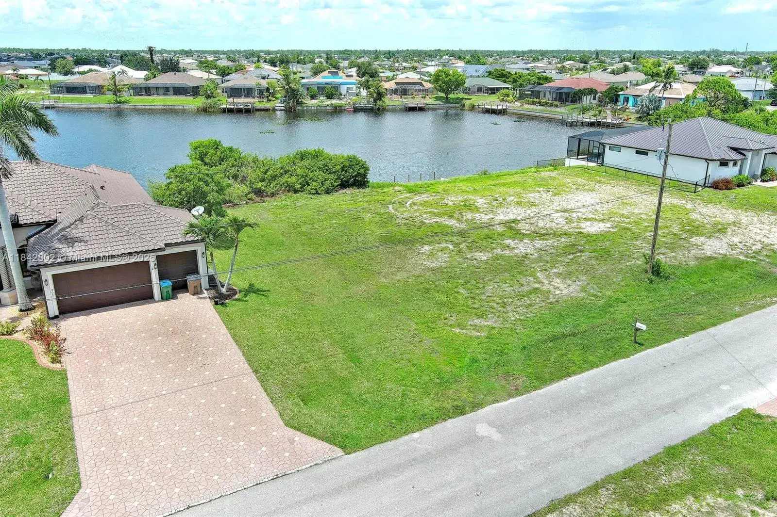 Land/Boat Docks for sale at 401 NW 24th Ter, Cape Coral FL 33993