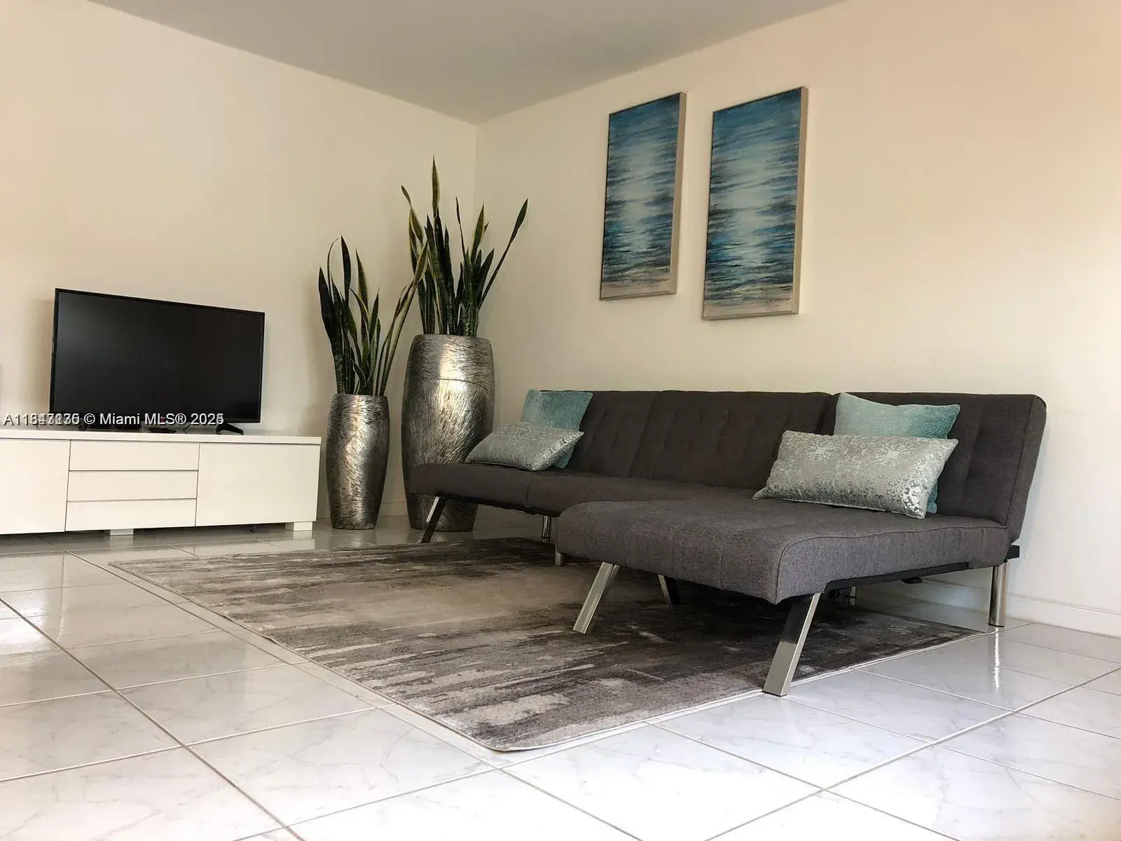 1225 Marseille Dr # 18, Miami Beach FL 33141