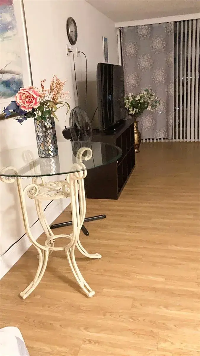 2101 S Ocean Dr # 1506, Hollywood FL 33019