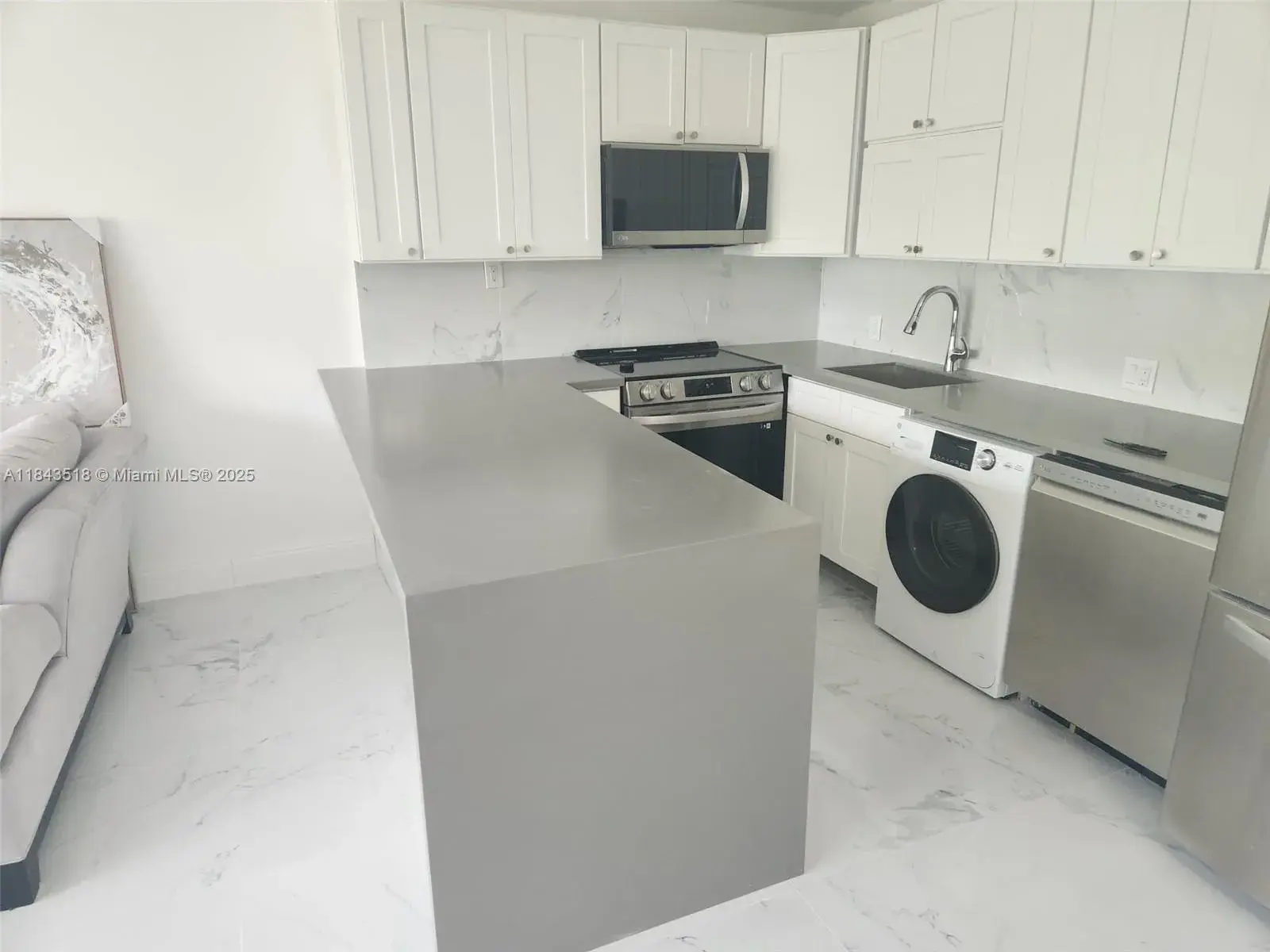 2 bedroom 1 bath Residential for sale at 206 Suffolk E # 206, Boca Raton FL 33434