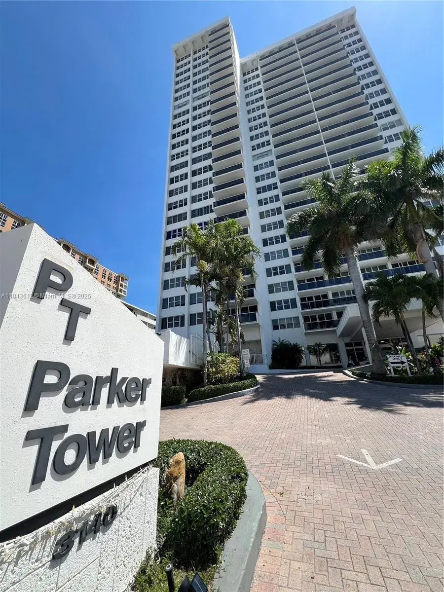 1 bedroom 1 bath Residential for sale at 3140 S Ocean Dr # 303, Hallandale Beach FL 33009