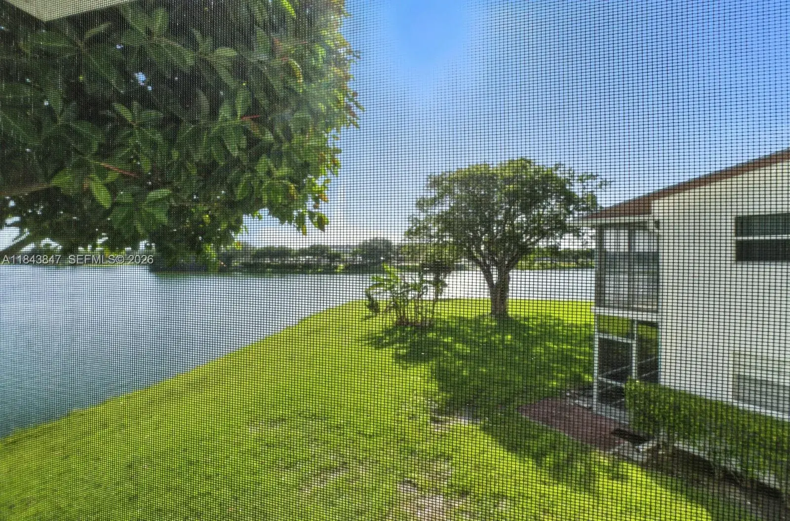 2 bedroom 2 bath Residential for sale at 61 SOMERSET C # 61, West Palm Beach FL 33417