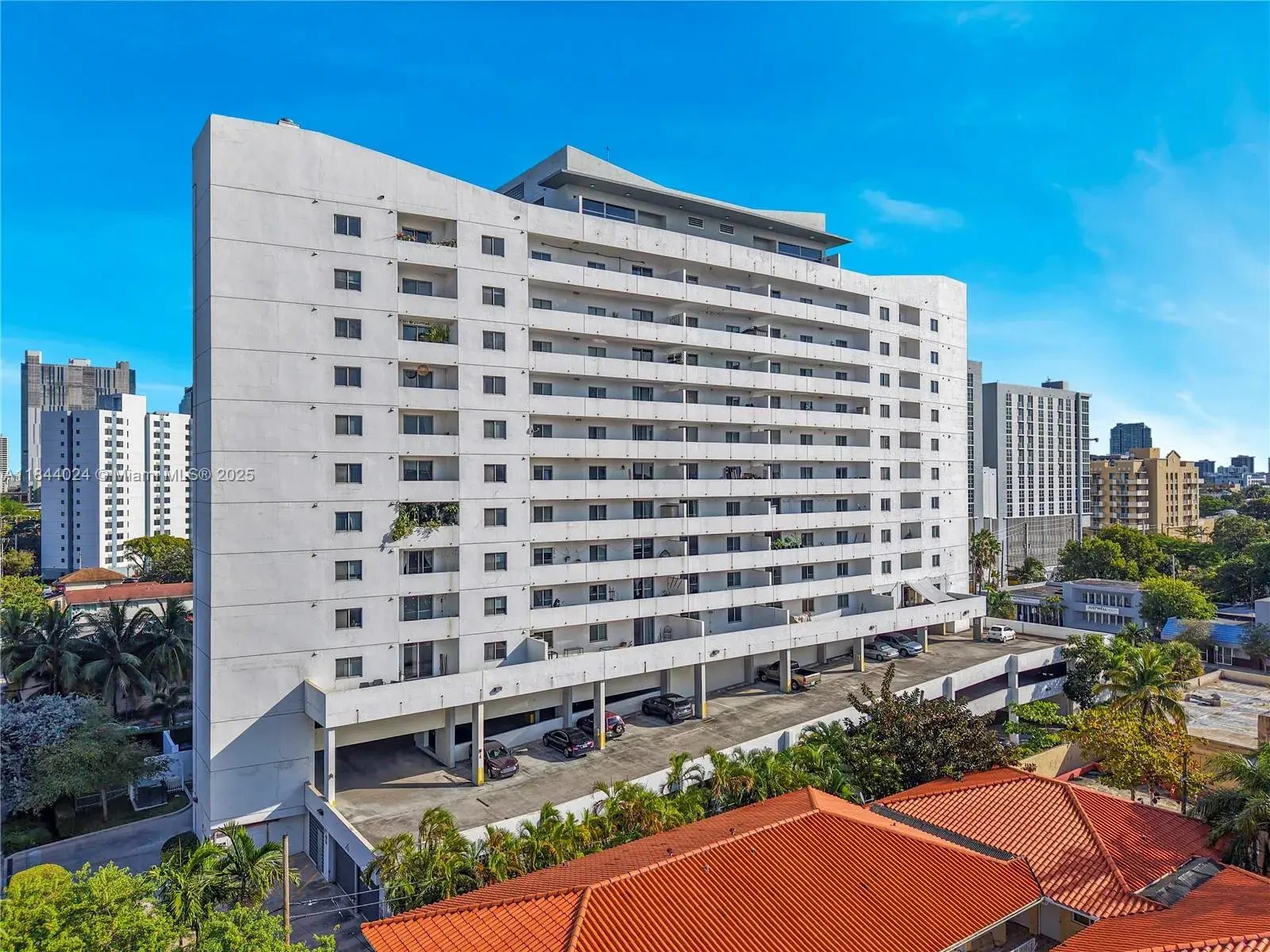 2 bedroom 2 bath Residential for sale at 36 NW 6th Ave # 706, Miami FL 33128