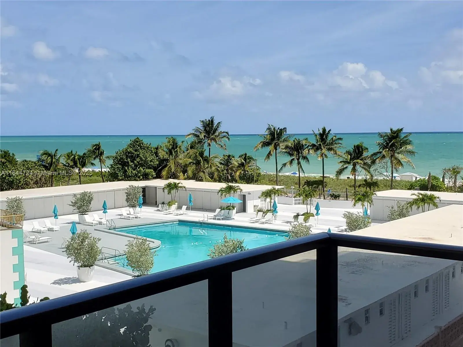 2 bedroom 2 bath Residential for sale at 5225 Collins Ave # 510, Miami Beach FL 33140