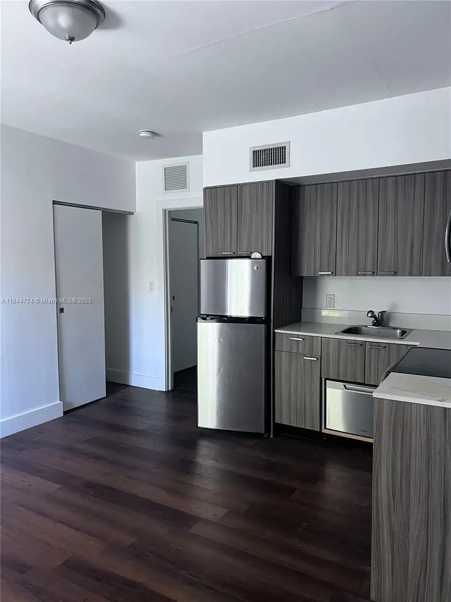 557 Michigan Ave # 115, Miami Beach FL 33139