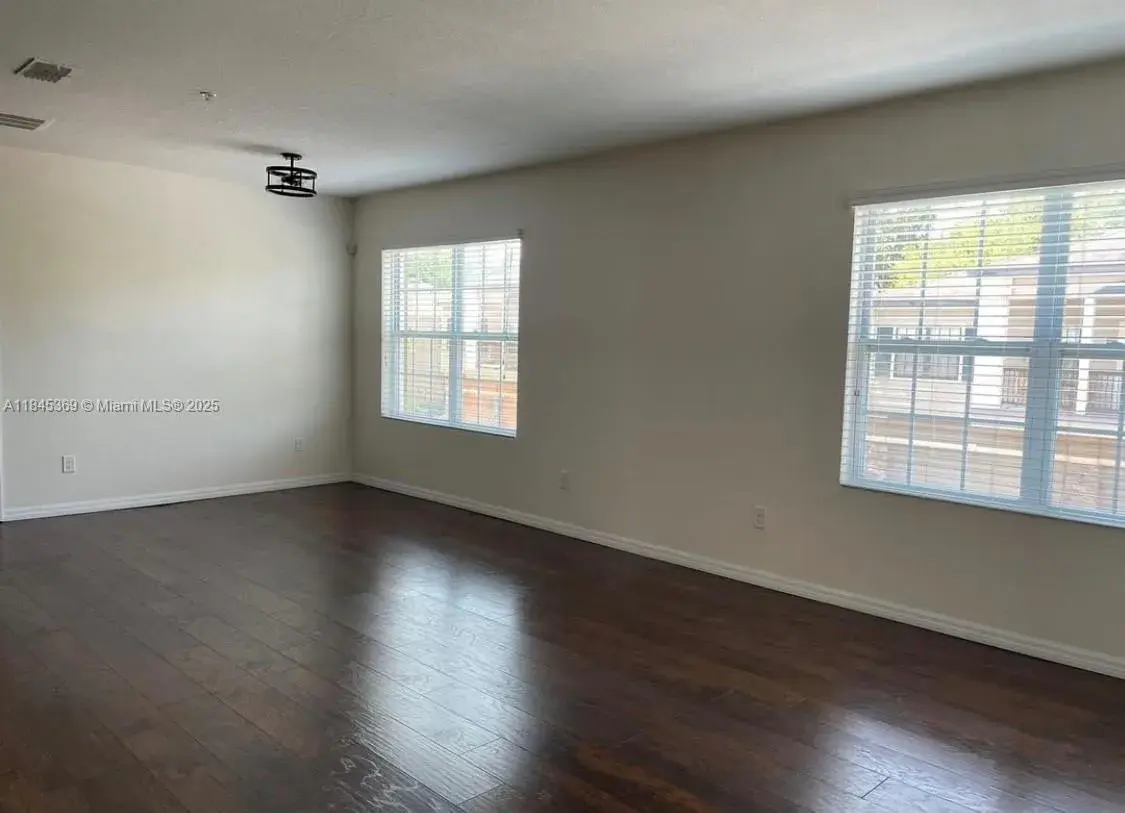 3732 Seneca, Orlando FL 32808