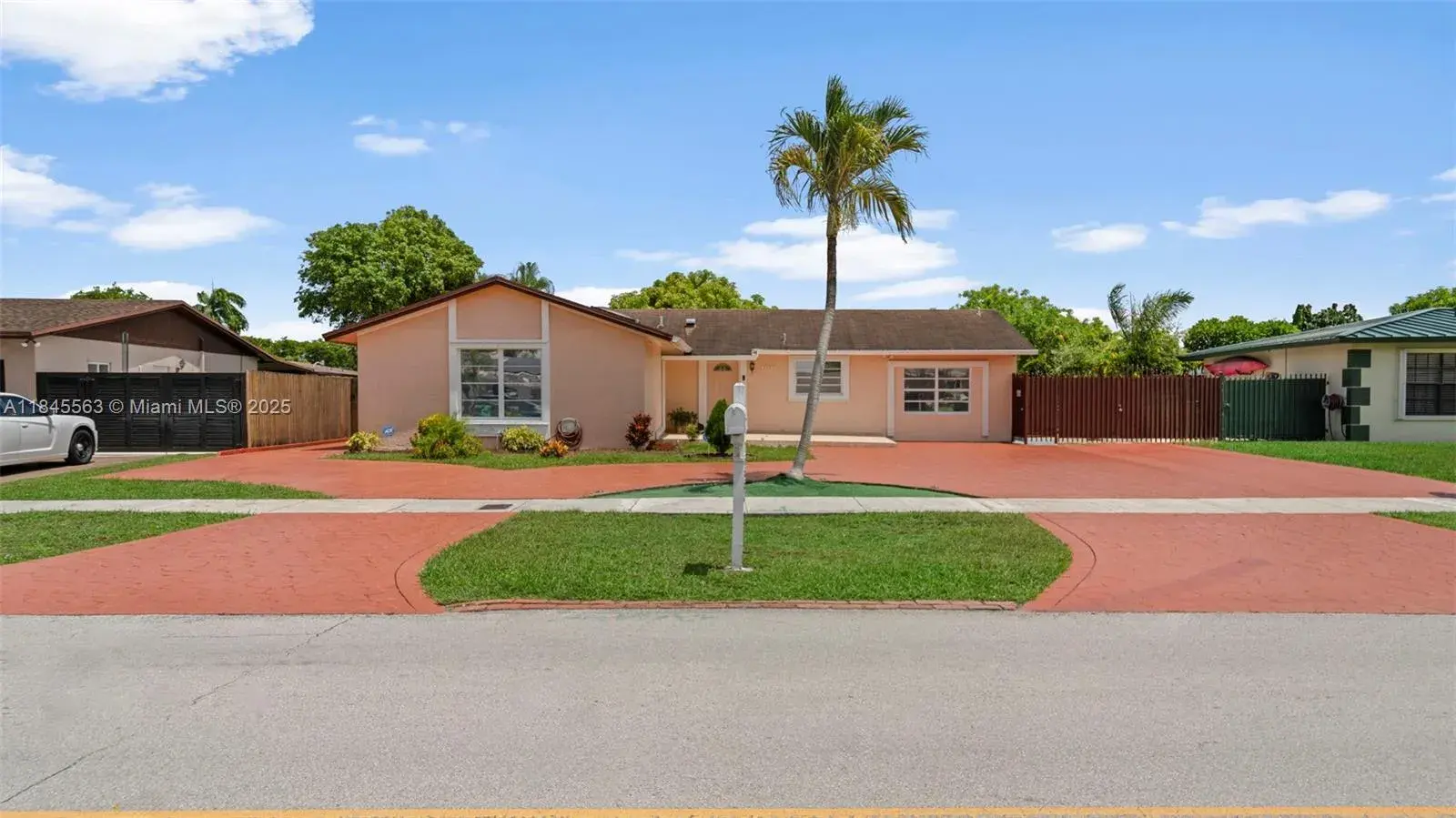 13330 SW 79th St, Miami FL 33183