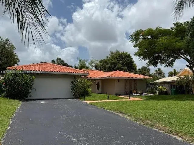 1328 NW 86th Way, Coral Springs FL 33071