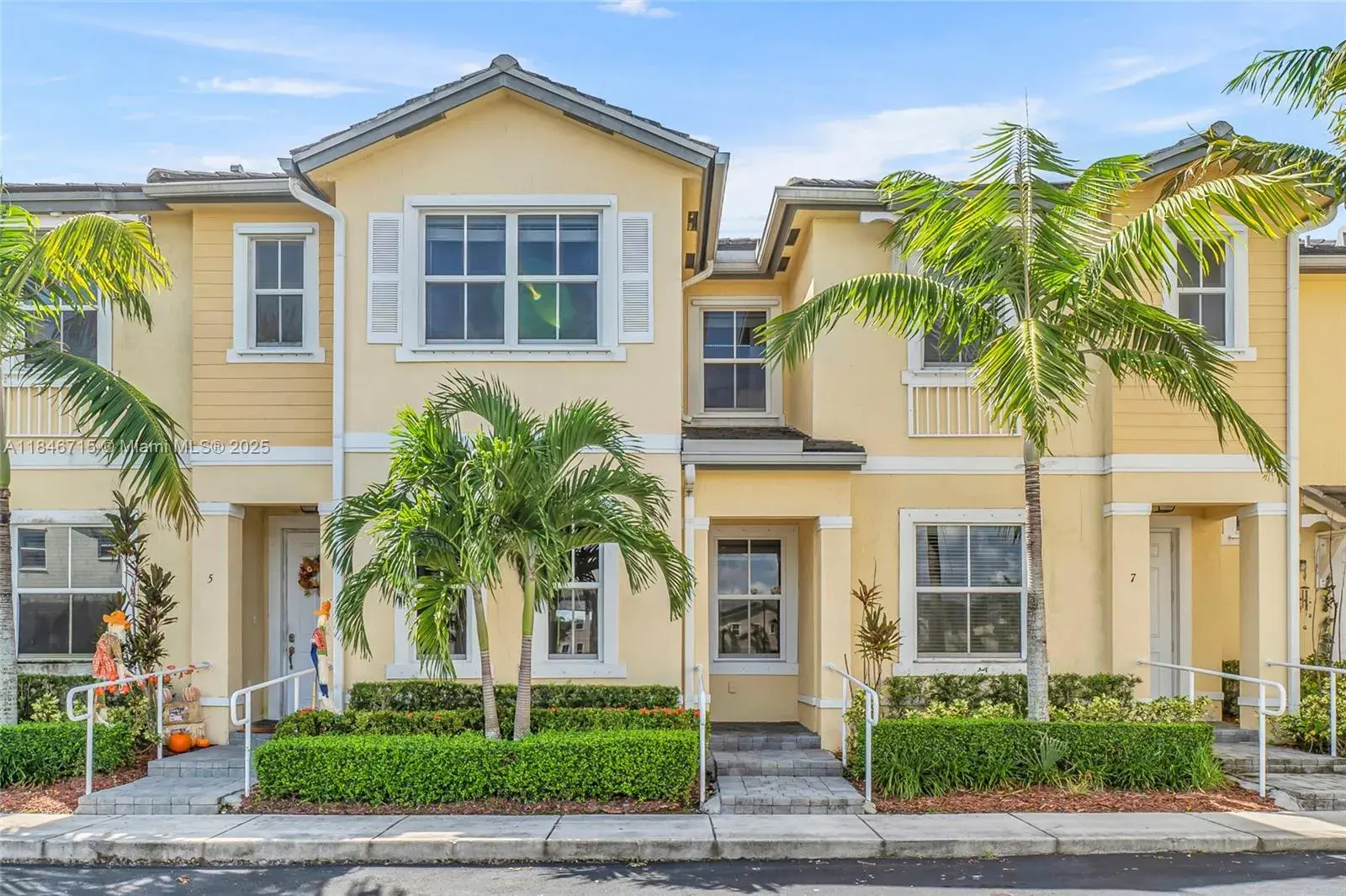 3 bedroom 2 bath Residential for sale at 134 SE 28th Ter # 6, Homestead FL 33033