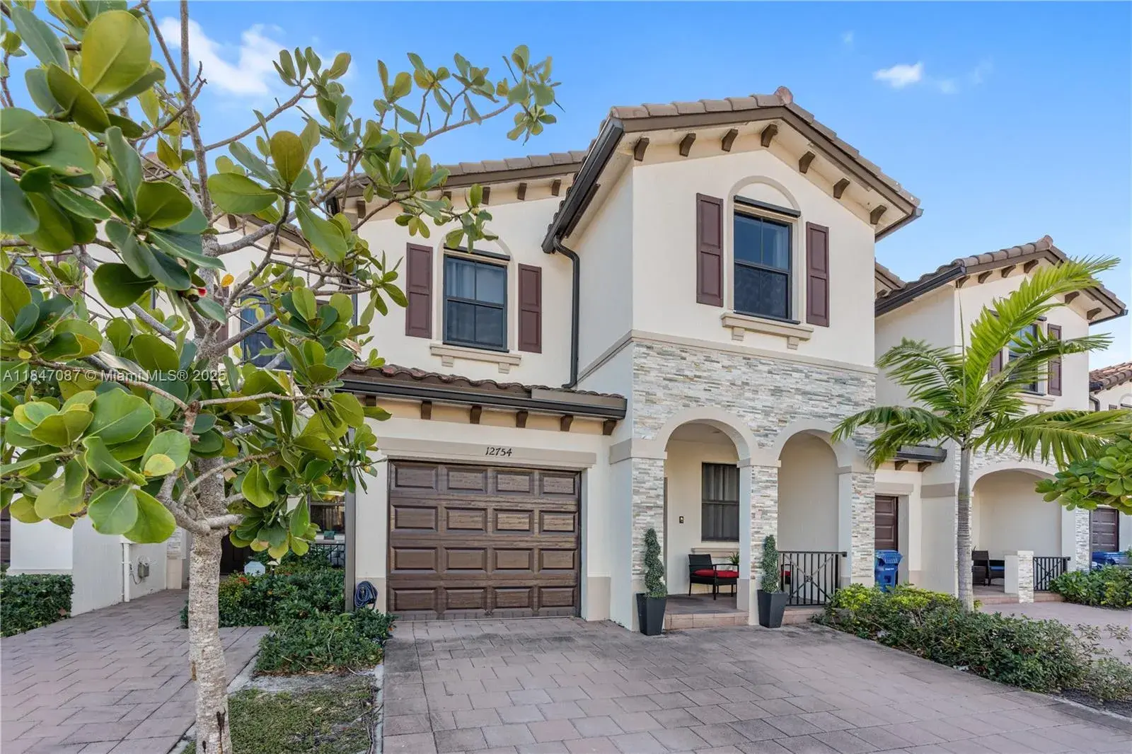 3 bedroom 2 bath Residential for sale at 12754 SW 230th St, Miami FL 33170