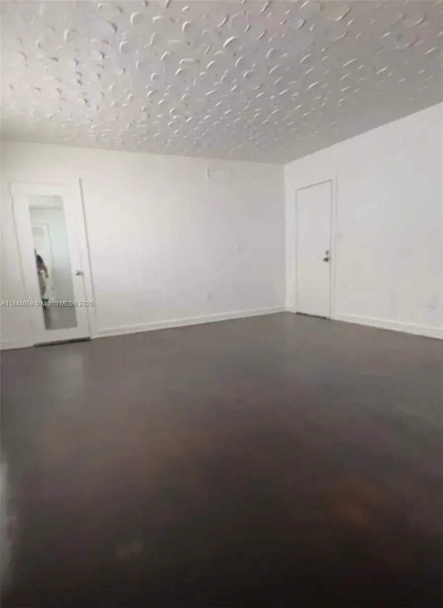 1611 Pennsylvania # 12A, Miami Beach FL 33139