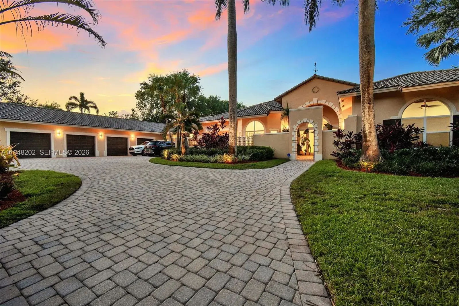 7 bedroom 6 bath Residential for sale at 14211 Sunset Ln, Southwest Ranches FL 33330