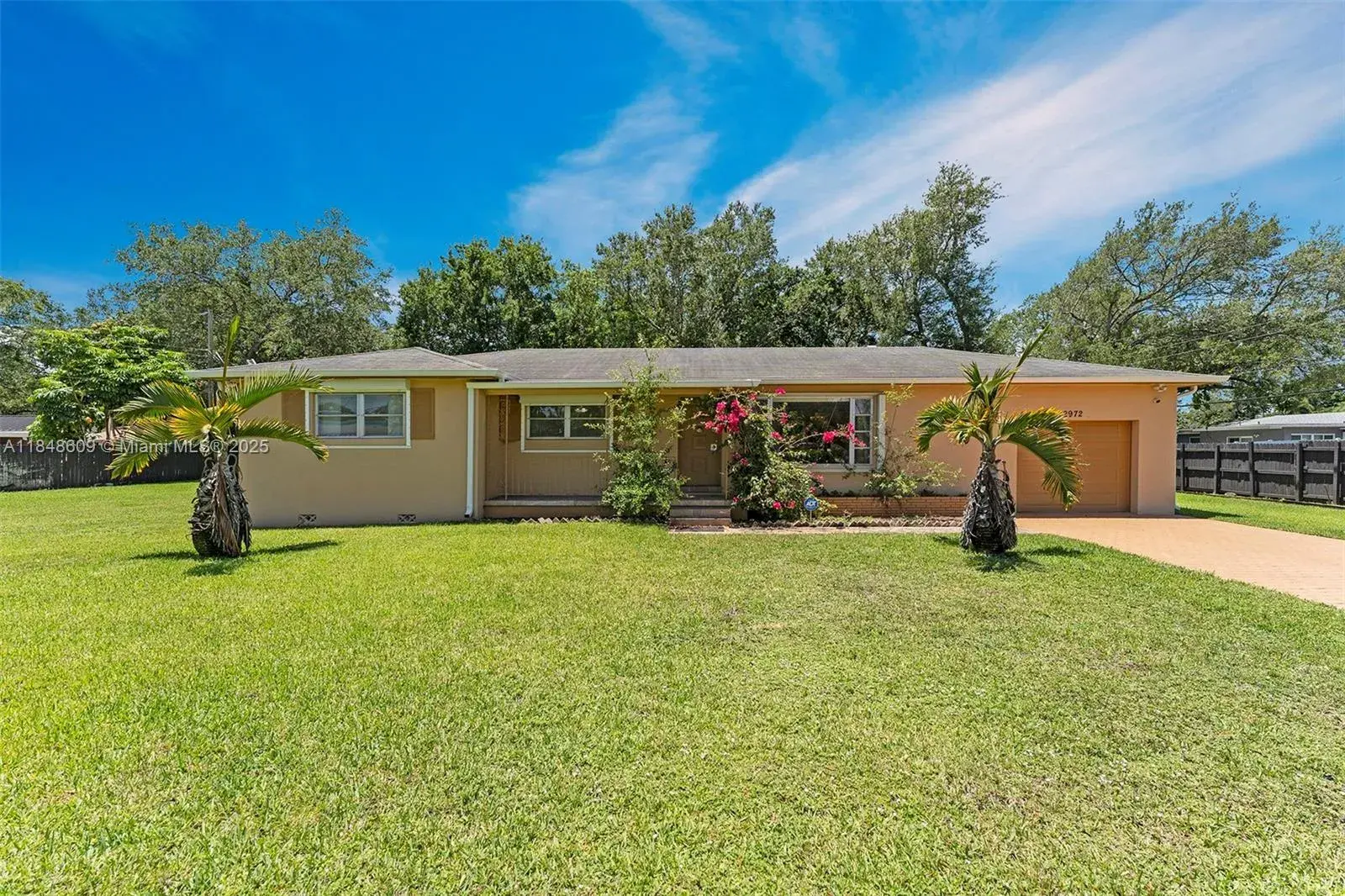 2970 Griffin Rd, Dania Beach FL 33312