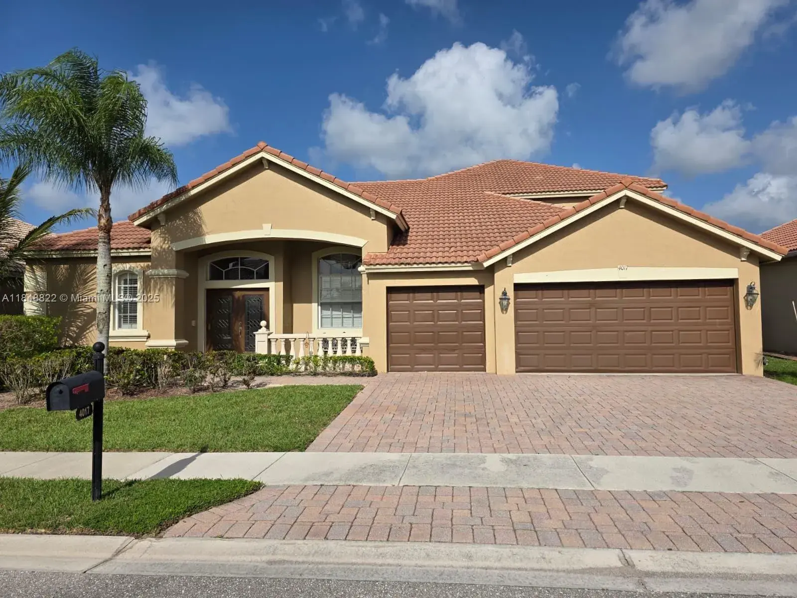 5 bedroom 4 bath Residential for sale at 4017 W Hamilton Ky, West Palm Beach FL 33411