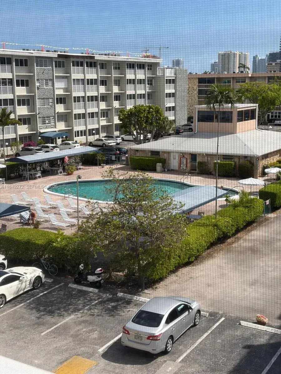 1 bedroom 1 bath Residential for sale at 215 SE 3rd Ave # 403A, Hallandale Beach FL 33009