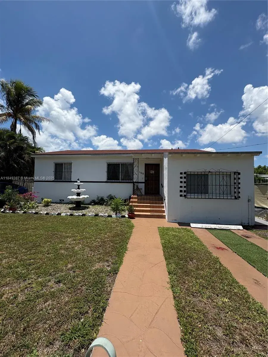 2 bedroom 2 bath Residential for sale at 168 NW 39th St, Miami FL 33127
