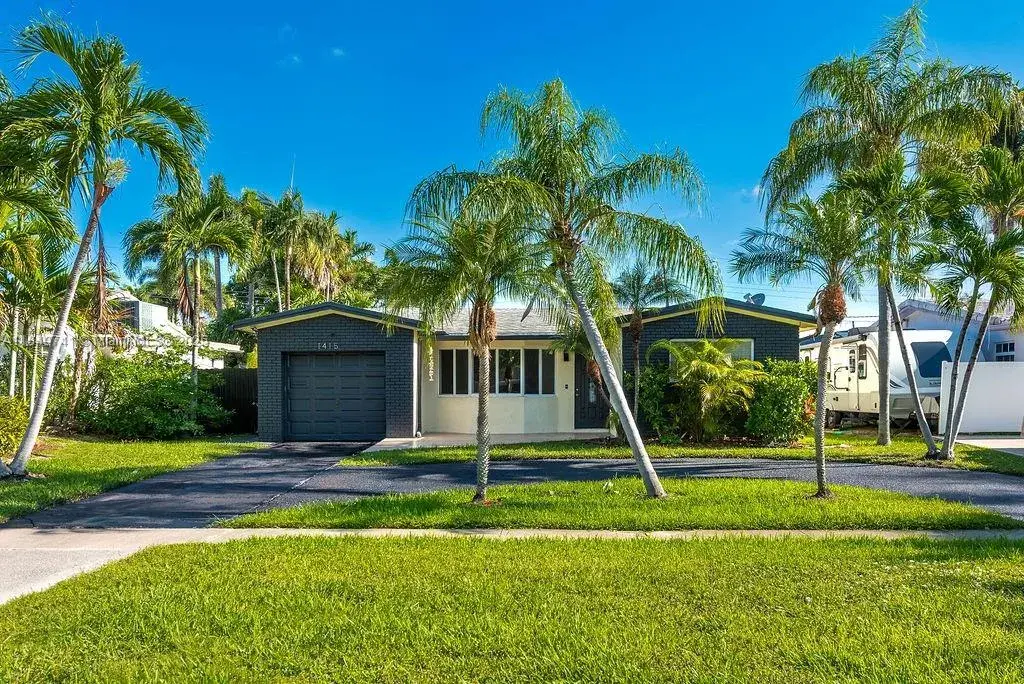 1415 Coolidge St, Hollywood FL 33020