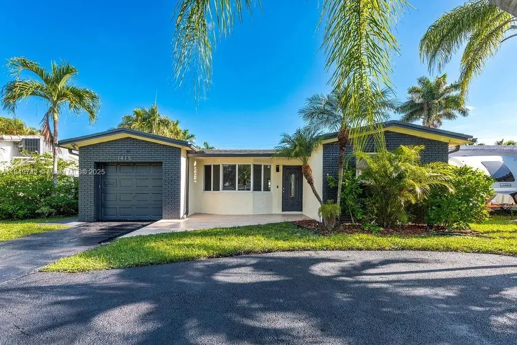1415 Coolidge St, Hollywood FL 33020