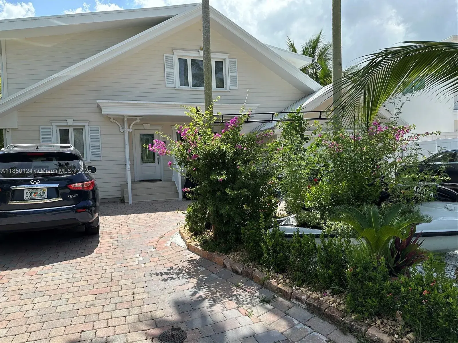 7 bedroom 6 bath Residential Lease for rent at 1524 Argyle Dr # 1, Fort Lauderdale FL 33312