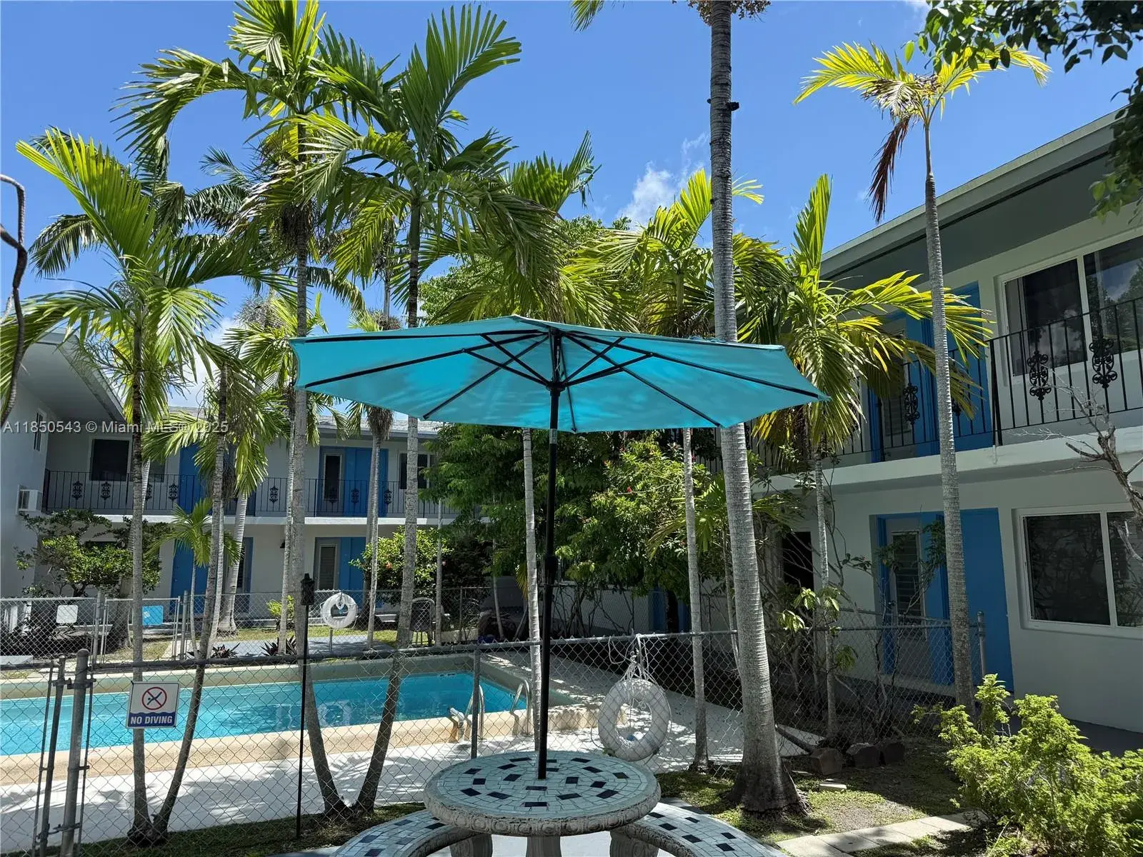 1 bedroom 1 bath Residential Lease for rent at 7441 SW 59th Pl # 12A, South Miami FL 33143