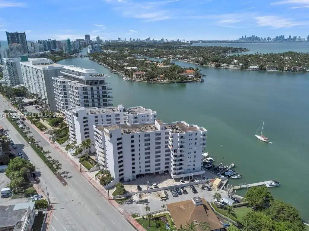 6830 Indian Creek Dr # 6D, Miami Beach FL 33141