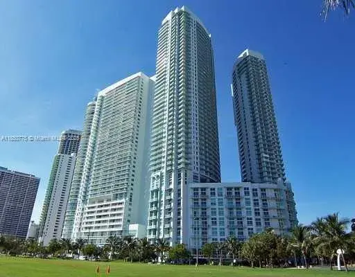 1 bedroom 1 bath Residential for sale at 1900 N Bayshore Dr # 3617, Miami FL 33132
