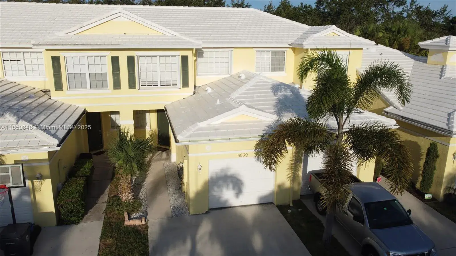 3 bedroom 2 bath Residential for sale at 6939 Blue Skies Dr, Lake Worth FL 33463