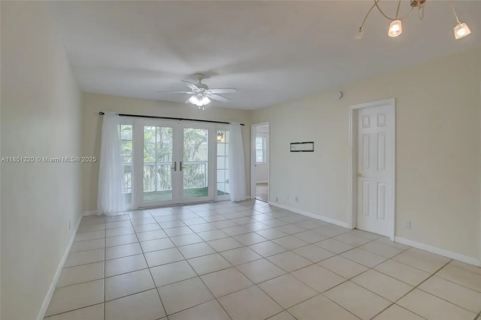 2 bedroom 2 bath Residential for sale at 2424 SE 17th St # B215, Fort Lauderdale FL 33316